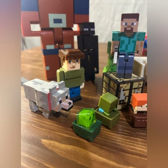 Minecraft Action Figures - Picture 3 of 4